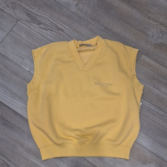 Essentials Other - NWT Fear of God Essentials |  Pullover V-Neck Vest 'Light Tuscan' | L